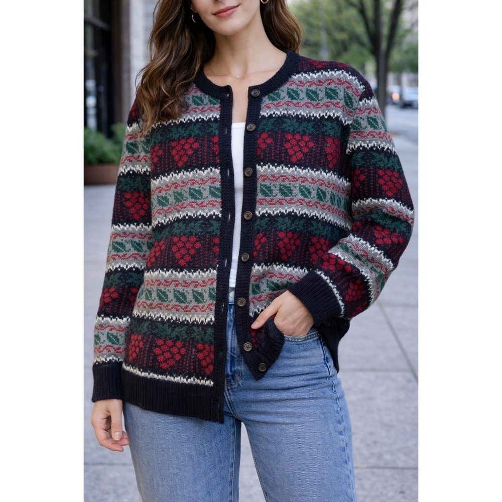 Vintage Northern Isles Hand Embroidered Fairisle Cardigan Wool Blend Cottagecore